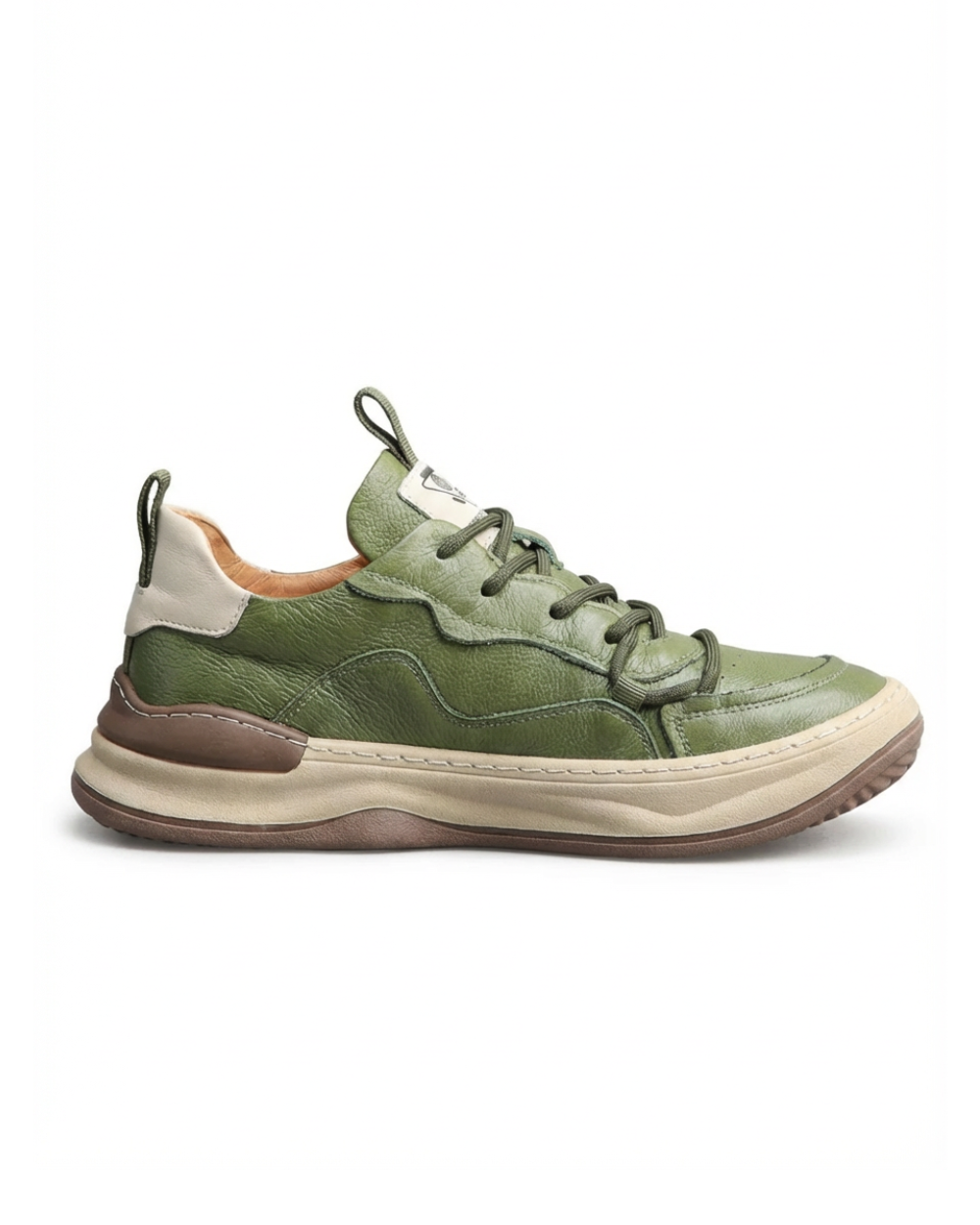 Chaussures en cuir a semelle haute
