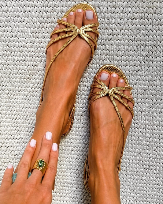 Sandalias Planas Doradas con Tiras Finas