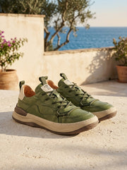 Chaussures en cuir a semelle haute