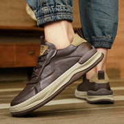 Chaussures en cuir a semelle haute