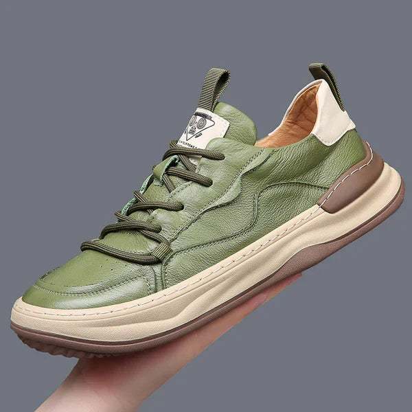 Chaussures en cuir a semelle haute