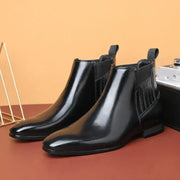 Bottes chics en cuir