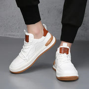 Chaussures en cuir a semelle haute