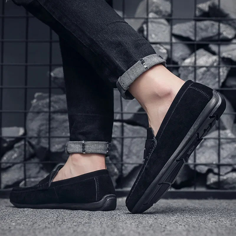 Mocassins legers en daim pour homme