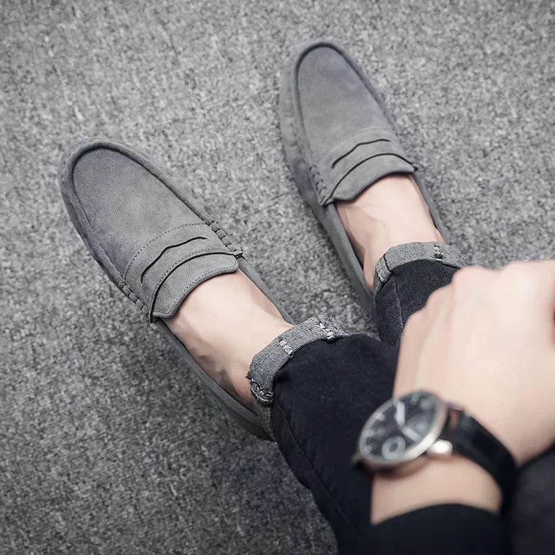 Mocassins legers en daim pour homme