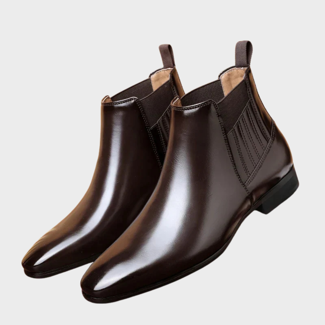 Bottes chics en cuir