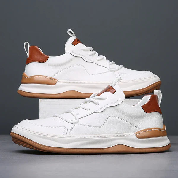 Chaussures en cuir a semelle haute
